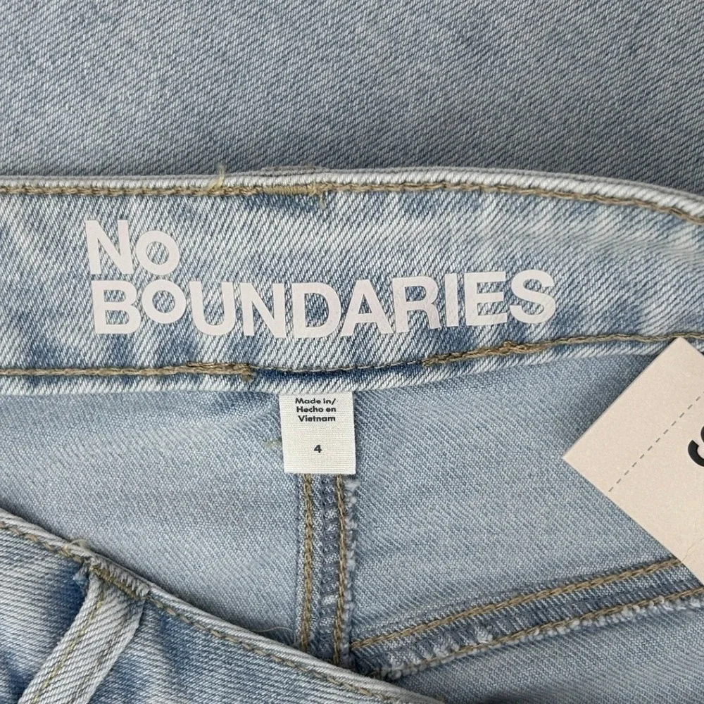 Womens Light Wash Denim Bermuda Jorts Size 4 Frayed Festival Grunge Y2K 90s